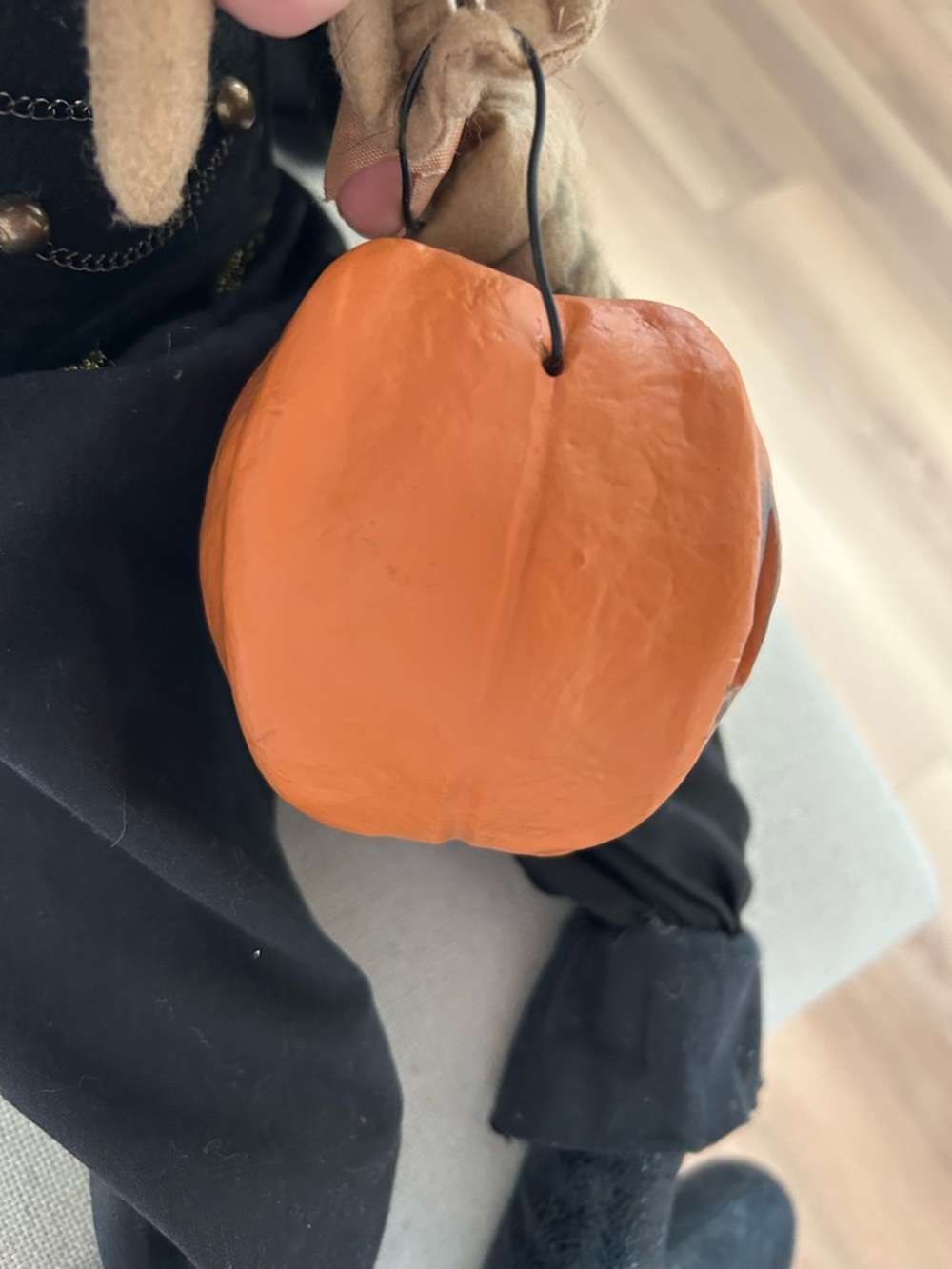 Gallery II Halloween Flying Monkey doll - Picture 8 of 10